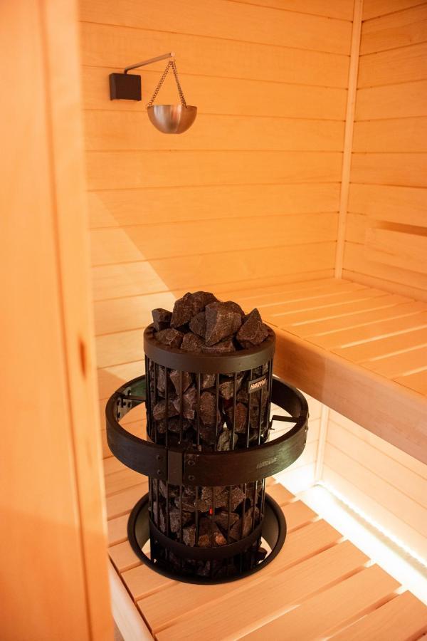 Sauna Studio Near Centre/Airport Прага Экстерьер фото