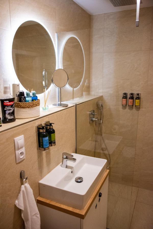 Sauna Studio Near Centre/Airport Прага Экстерьер фото