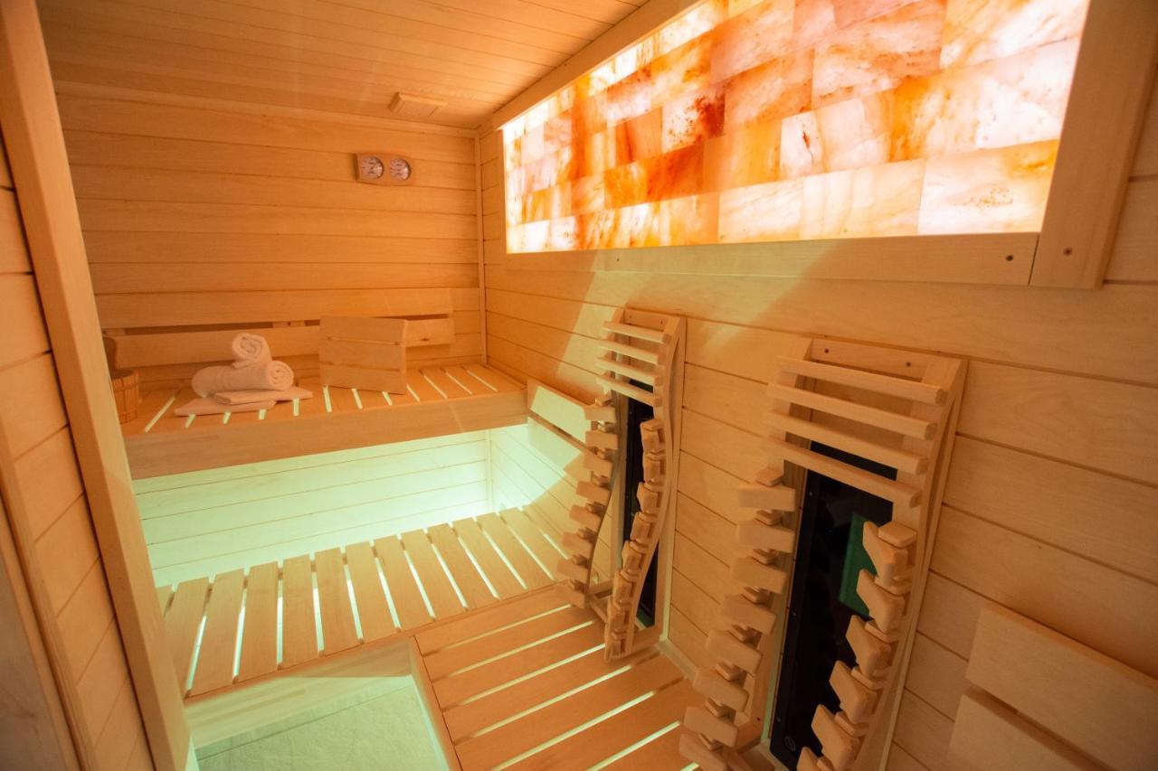 Sauna Studio Near Centre/Airport Прага Экстерьер фото